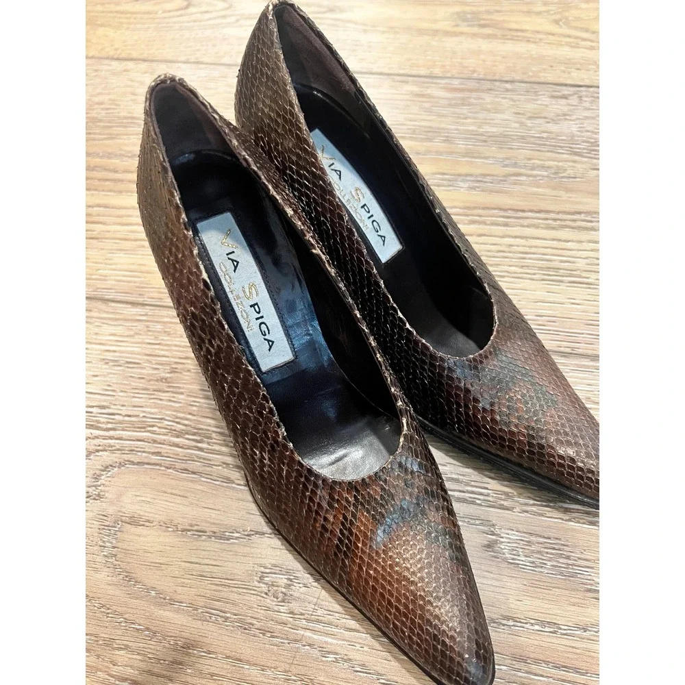 Via Spiga Collezione Bronze Snakeskin Pointed Toe Block Heel Pumps Size 9M Italy